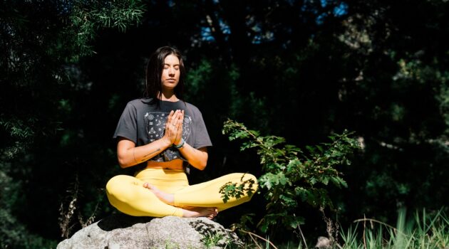 Exploring the Benefits of Meditation: Cultivating Inner Peace and Mindfulness